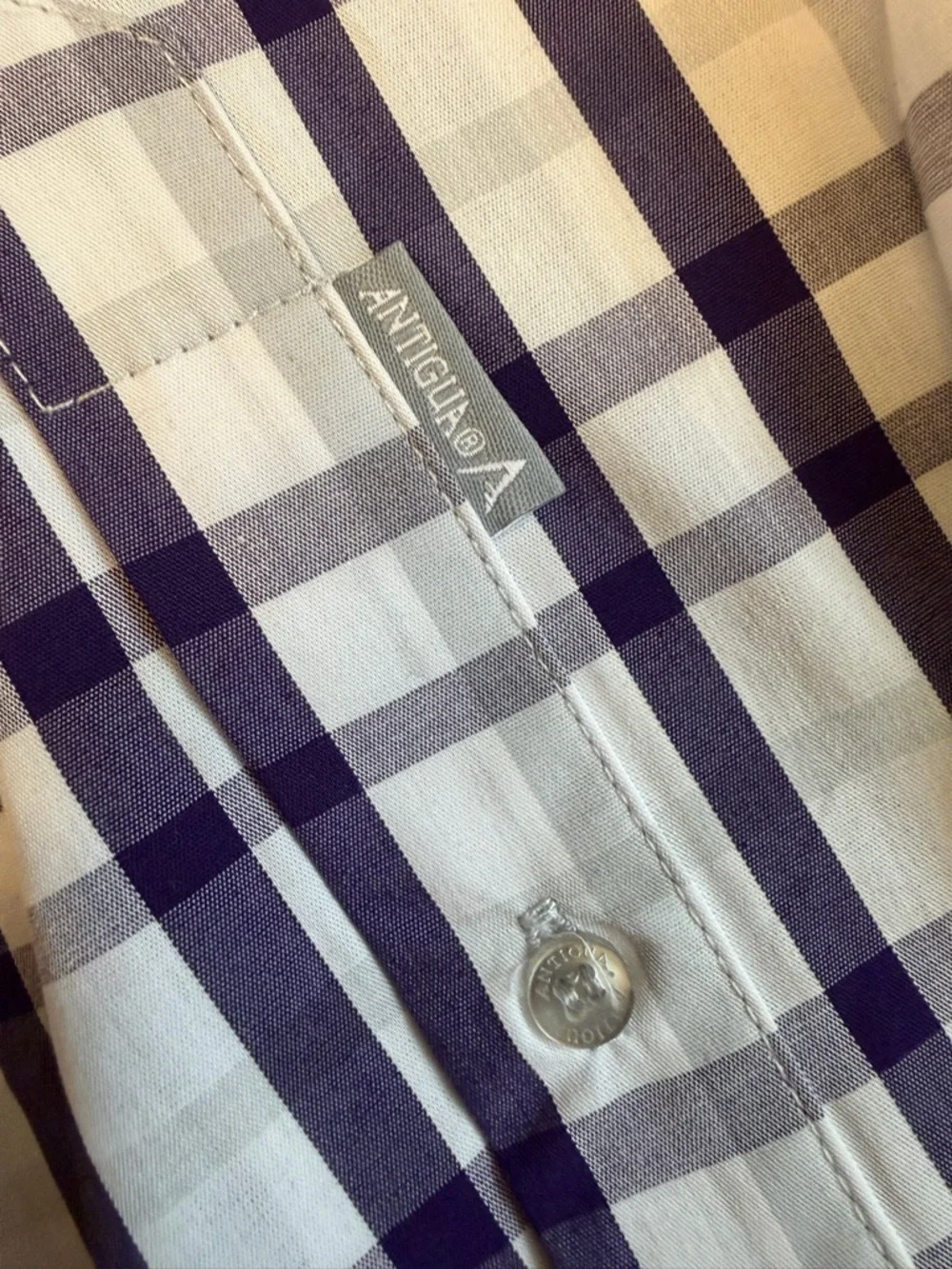 Men’s Antigua University of Washington Size Medium Button Down Shirt - Picture 7 of 7
